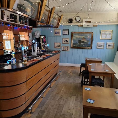 Hotel The Hope And Anchor Goodwick Zewnętrze zdjęcie